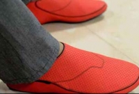 পথ দেখাবে জুতো!