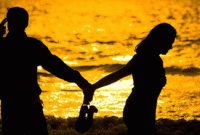 সম্পর্ক ভাঙনের লক্ষণগুলো জেনে নিন