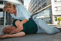 হার্ট অ্যাটাকের লক্ষণ চিনুন, জীবন বাঁচান