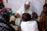 লাথি যখন চিকিৎসা!