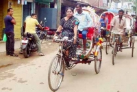 রিকশার প্যাডেল চেপে ২০ বছর জেসমিনের