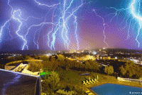 আকাশে ‘শর্ট সার্কিট’!