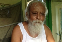 যে কারণে ২১ বছর ধরে রোজা রেখে সঞ্জয় মিত্রের প্রতিবাদ