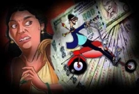 ১৫ হাজার টাকায় স্ত্রীকে বিক্রি!