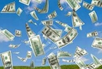 ‘টাকার বৃষ্টি’!