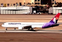 পাঁচ ঘণ্টা উড়োজাহাজের চাকায় কিশোর 