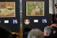 রান্নাঘরে কোটি টাকার চিত্রকর্ম 