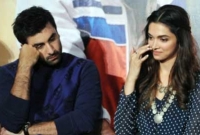 রণবীর কাপুরকে ভাই বলে বসলেন দীপিকা