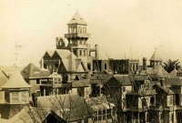 অদ্ভুত রহস্যময় বাড়ি!