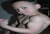 পৃথিবীর সবচেয়ে শক্তিশালী বালক