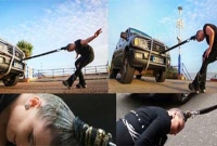 চুল দিয়ে টেনে নিলেন ৪ টনের গাড়ি 