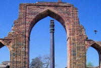 রহস্যময় এক লোহার পিলার ! 