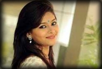 ‘পরী’র জন্য গাইলেন লুইপা