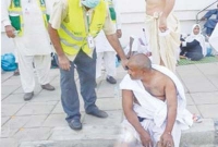 ২০ বছর পর স্বামী-স্ত্রীর দেখা, পদদলিত হয়ে স্ত্রীর মৃত্যৃু