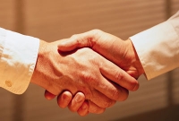 কি বলছে ইসলাম, অপবিত্র অবস্থায় কারো সাথে মোসাফাহা করা যাবে কি?