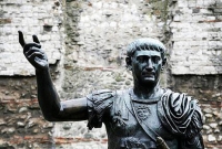 ১৯শ’ বছরের পুরনো মস্তক! 