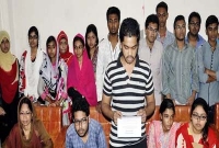 পরীক্ষা বাতিল করে ফের পরীক্ষা নেয়ার দাবি খুলনায়  পরীক্ষা বাতিল করে ফের পরীক্ষা নেয়ার দাবি খুলনায়