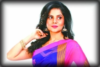 বলিউড কাঁপাবে বাঙালি মেয়ে