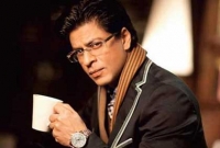 ভক্তদের আদব-কায়দা শেখাচ্ছেন শাহরুখ খান