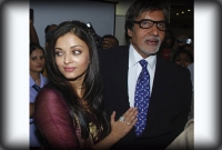 শ্বশুর অমিতাভের সাথে দারুণ কেমিস্ট্রি ঐশ্বরিয়ার