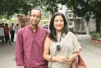 এসএ টিভিতে ‘ঘাড়ার চাল আড়াই ঘর’