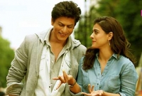 কাজলকে দেখে মুগ্ধ শাহরুখ!