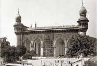 মক্কা শরীফের মাটি দিয়ে তৈরি যে মসজিদ