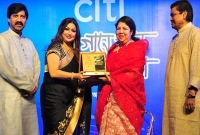 ‘সংবর্ধনা অনুষ্ঠানে কাঁদলেন মিতালী মুখার্জি