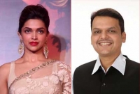 দীপিকাকে পাশে চান মুখ্যমন্ত্রী