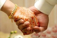  স্বামীর সামনেই স্ত্রীর বিয়ে!