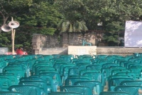 চেয়ার আছে, লোক নেই  চেয়ার আছে, লোক নেই