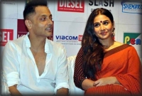 ঝগড়ার চার বছর পর আবার বন্ধুত্ব ঝগড়ার চার বছর পর আবার বন্ধুত্ব