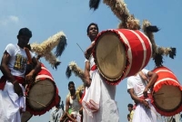  ঢাকির খোঁজে রাজার আমন্ত্রণ! 