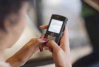 মোবাইলফোনের একটি কলে ভেঙে যেতে পারে সুন্দর সম্পর্ক