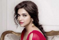 এখনও রাতে থালা-বাসন মাজেন দীপিকা এখনও রাতে থালা-বাসন মাজেন দীপিকা