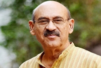 ‘আয়নাতে মুখ দেখব না’ ‘আয়নাতে মুখ দেখব না’
