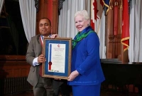 কানাডায় অ্যাওয়ার্ড পেলেন বাংলাদেশি মিন্টু