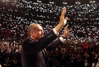 বিশ্বে বিরল, লেবু বিক্রেতা থেকে প্রতাপশালী রাষ্ট্রনায়ক