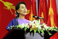 প্রেসিডেন্ট না হলেও নেতৃত্ব দেব : সু চি