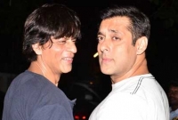 ধর্মীয় ‘অসহিষ্ণুতা’: শাহরুখকে দায়ী করলেন সালমান ধর্মীয় ‘অসহিষ্ণুতা’: শাহরুখকে দায়ী করলেন সালমান