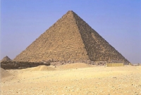 শস্য রাখার জন্যে তৈরি করা হয়েছে পিরামিড 