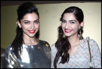 ‘আমার ছবিতে দীপিকাকে নেব না!' ‘আমার ছবিতে দীপিকাকে নেব না!'