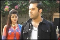 পরীমণিকে প্রেম নিবেদন করে আহত শ্রাবণ