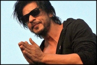 শাহরুখকে আবারও পাকিস্তান থেকে আমন্ত্রণ!