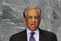 জানাজায় গিয়ে তোপের মুখে পড়লেন সেই ফখরুদ্দিন জানাজায় গিয়ে তোপের মুখে পড়লেন সেই ফখরুদ্দিন