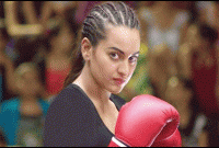 এবার কুস্তির কর্পোরেট আসরে  সোনাক্ষী