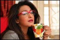 বিজেপির রাজনীতিতে এবার ঋতুপর্ণা! বিজেপির রাজনীতিতে এবার ঋতুপর্ণা!