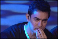 আতঙ্কিত আমির খান, ছাড়তে চাচ্ছেন ভারত!