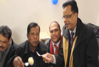 সাকা মুজাহিদের ফাঁসি কার্যকরে ফ্রান্স আ.লীগের মিষ্টি বিতরণ