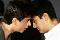 আমির-শাহরুখের মাথা কেটে ফেলার হুমকি